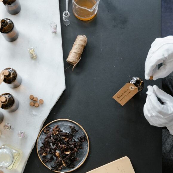 How to Design a Perfume That Lasts All Day