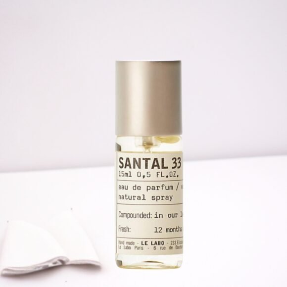 Le Labo Santal 33 Review: A Minimalist Fragrance Masterpiece